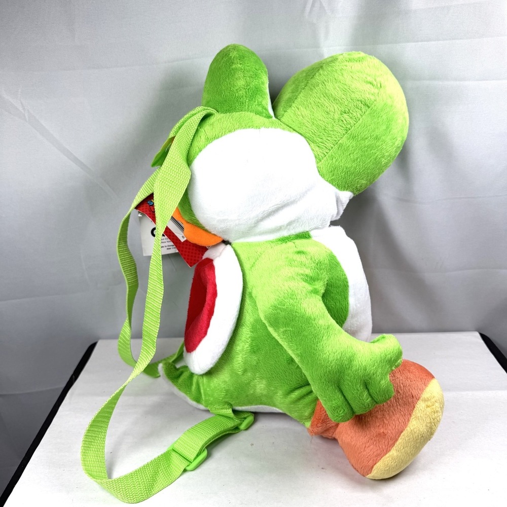 Nintendo Super Mario Bros 16" Yoshi Plush Backpack Bioworld / NEW with Tag - Picture 4 of 7